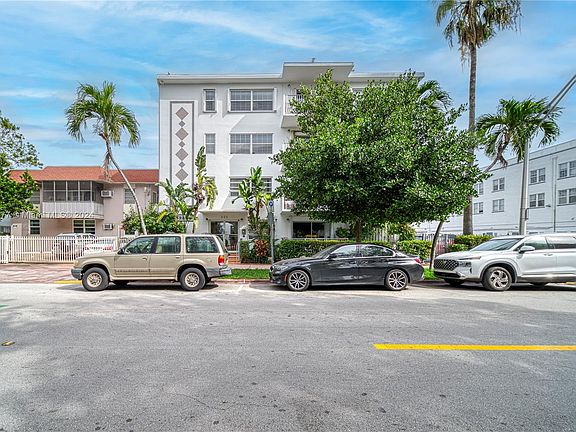 2nd image of 525 Meridian Ave APT 205