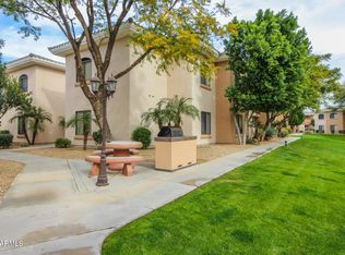 10030 W Indian School Rd APT 111, Phoenix, AZ 85037