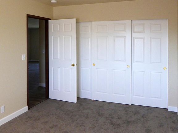 4th image of 1119 Cousins St #5
