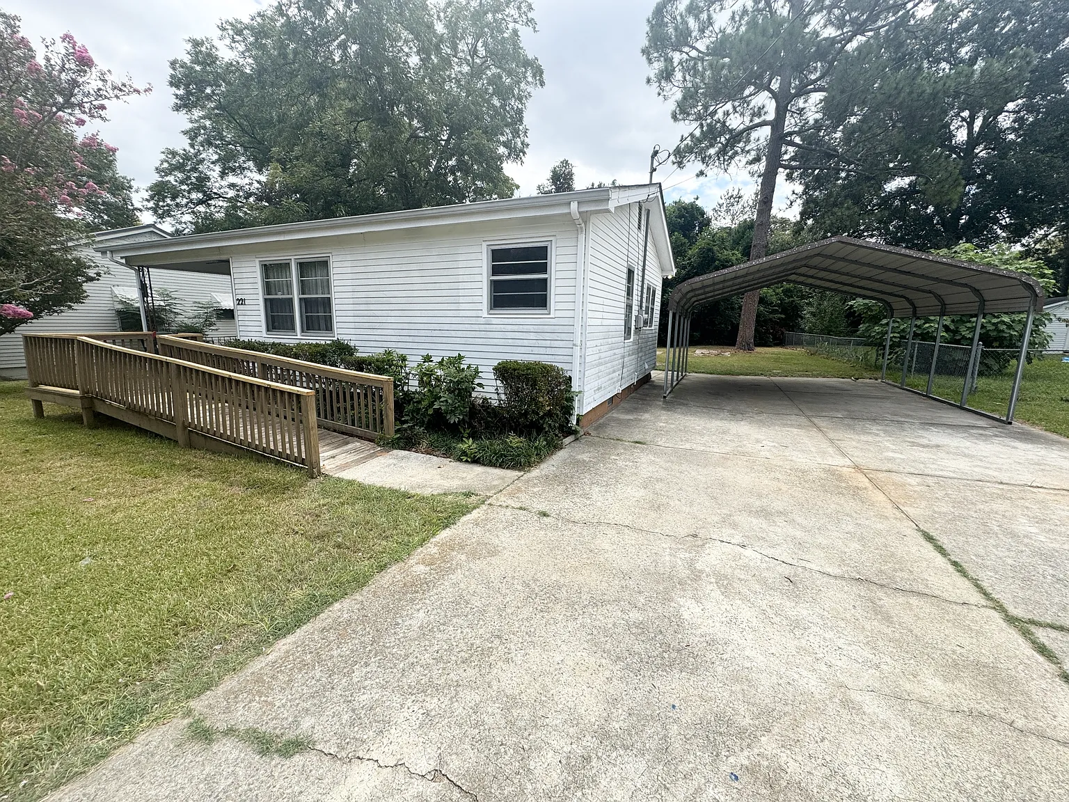 221 Shirley Drive - 1 — Photo 2