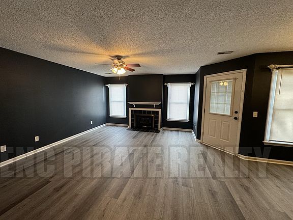5th image of 105 A W Victoria Ct #1