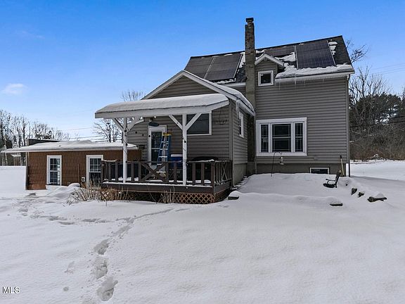 2nd image of 1371 Midline Road