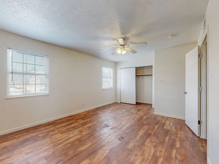 6108 Calle Nueve NW — Photo 17