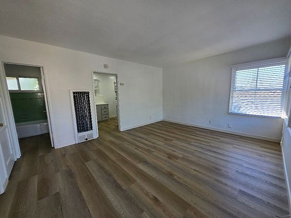 5th image of 120 S Craig Ave #6