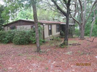 105 Lyons Lake Ln, Hawthorne, FL 32640