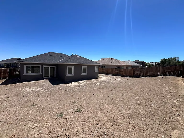 2209 Windrow Dr — Photo 29