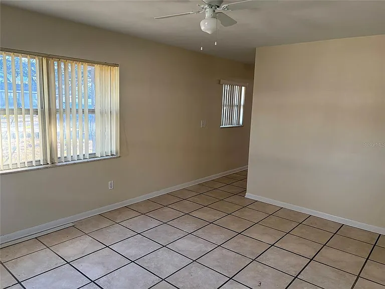 4119 W La Salle St — Photo 29