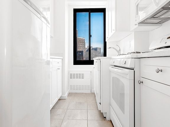 5th image of 470 Lenox Ave APT 15A