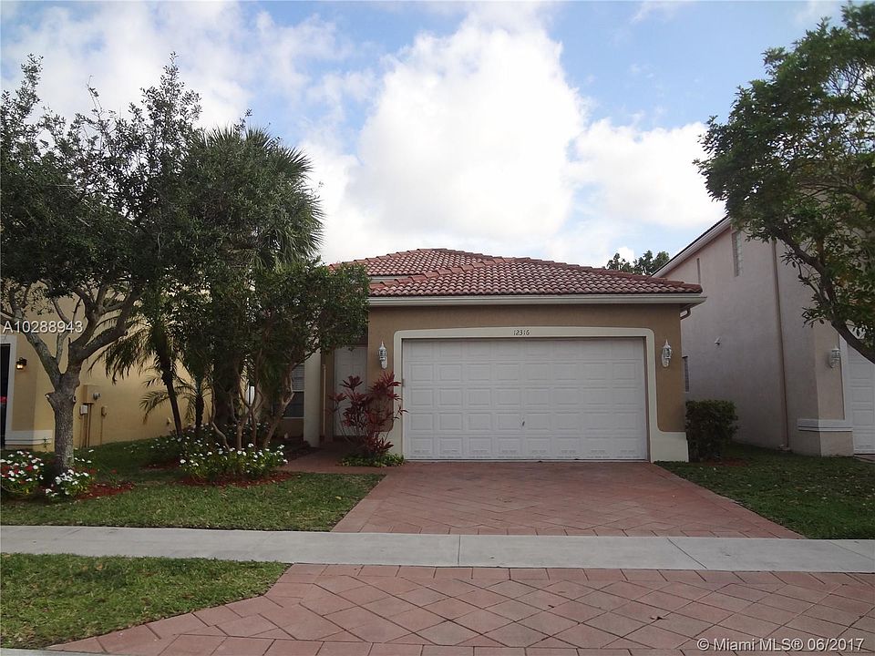 1st image of 12316 NW 54th Ct