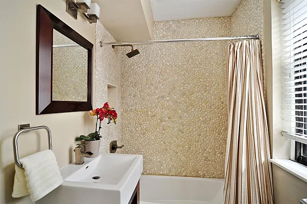 Sold by Corcoran | media 4
