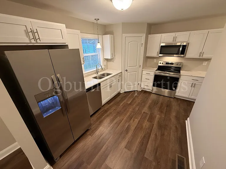 500 N Dunleith Ave — Photo 6