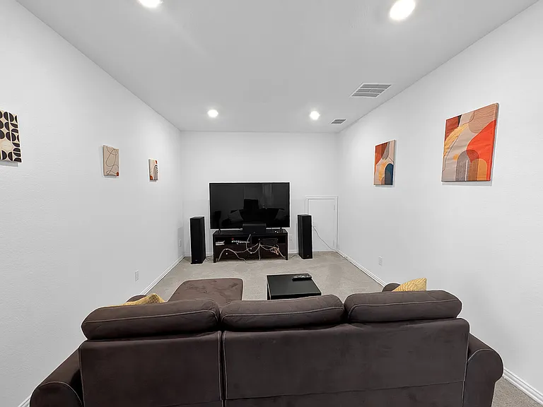 8005 Lindheimer Ln — Photo 14