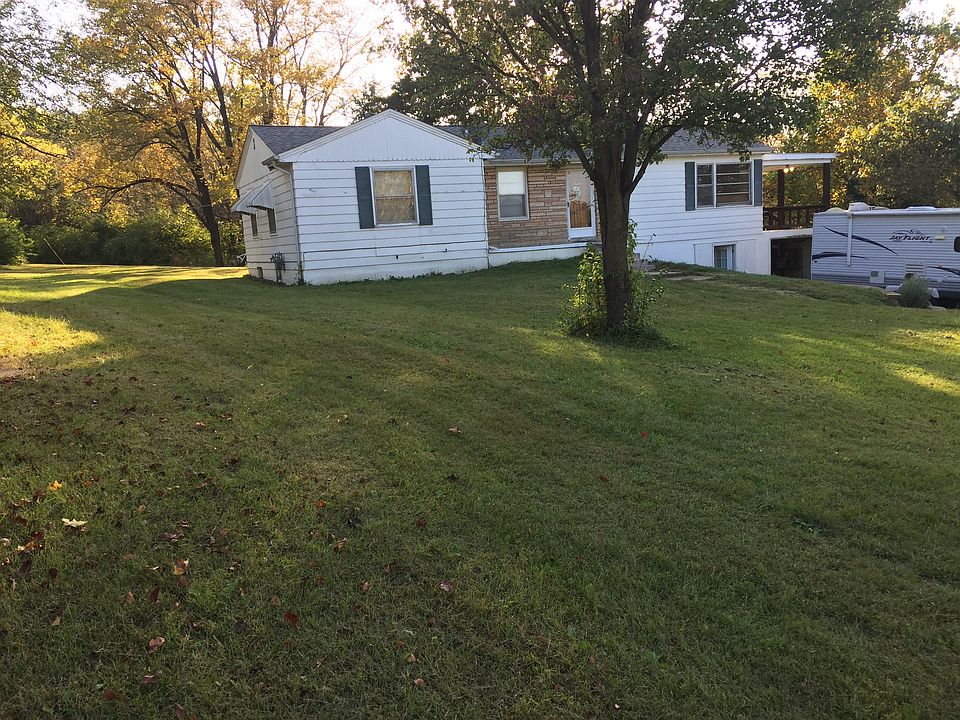 3-4 BR/2 bath with 3 acres