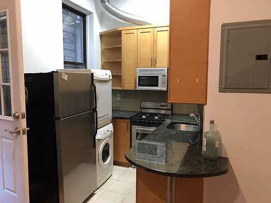 Rented by Caravaggio Loria, LREB | media 13