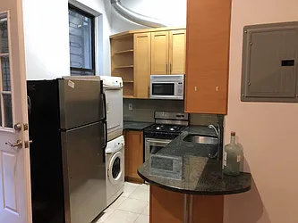 Rented by Caravaggio Loria, LREB