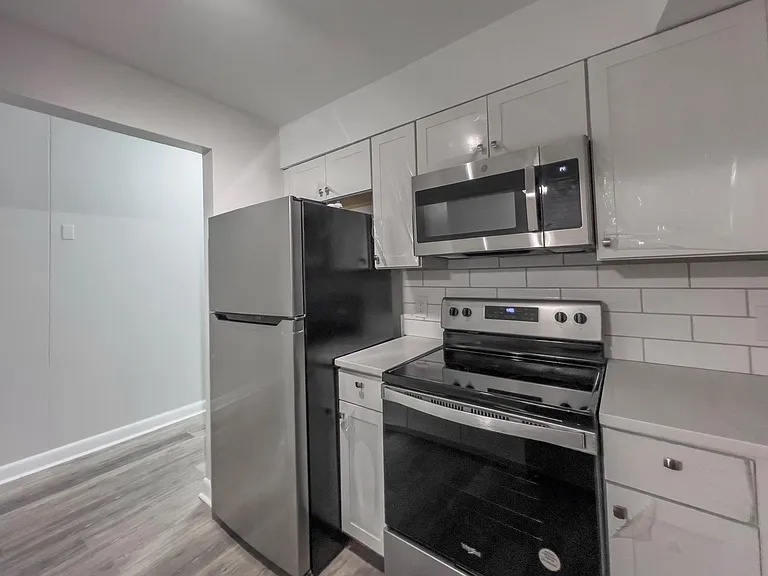 151 Calhoun St #B — Photo 10