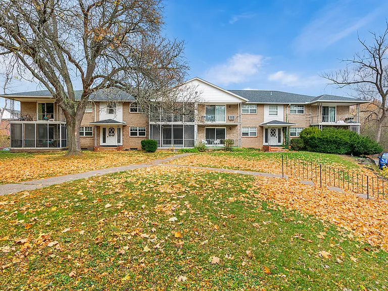 Pittsford Manor Apartments — Photo 6
