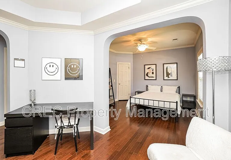 1202 Grove Park Dr — Photo 10