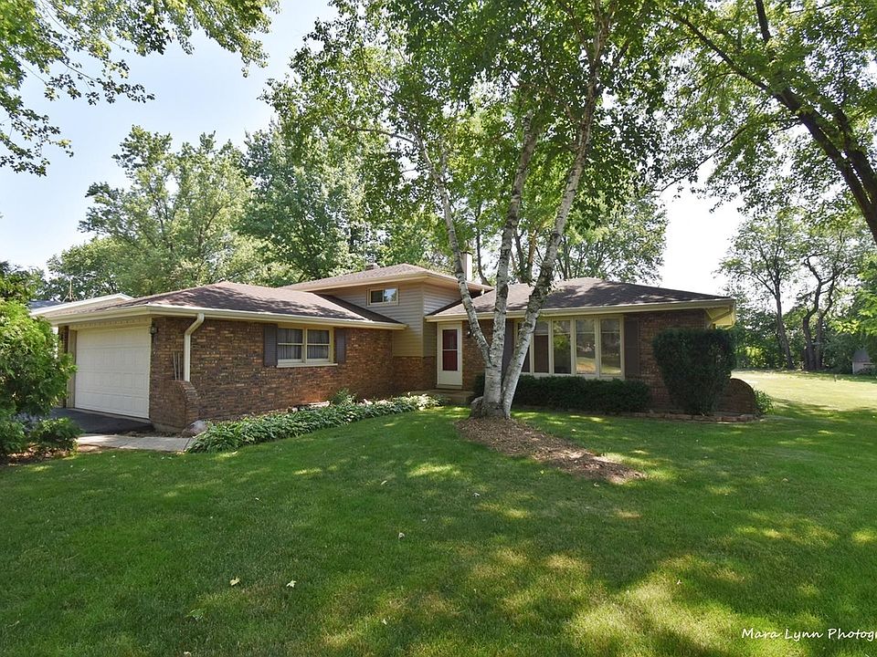 1st image of 3N249 Joan Dr