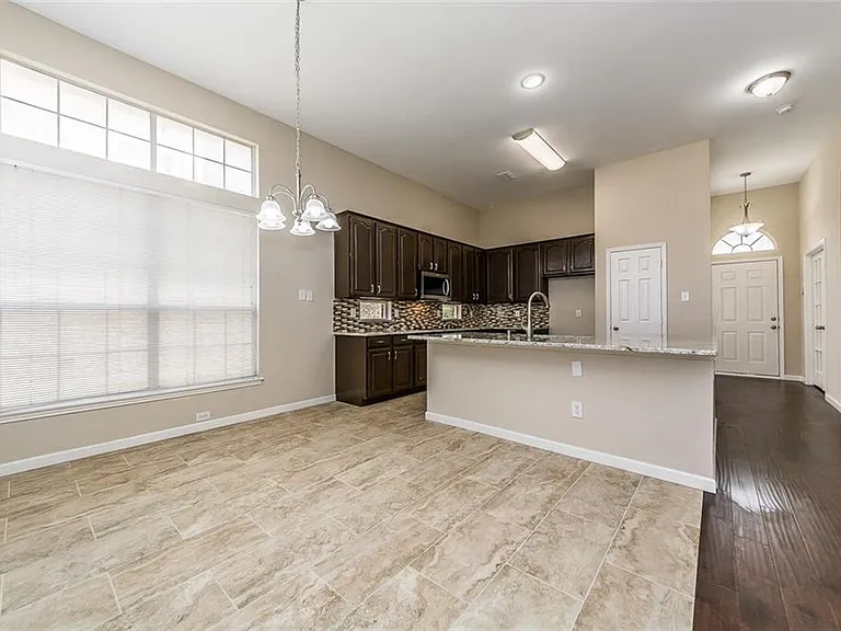 4445 Cranwood Dr — Photo 31