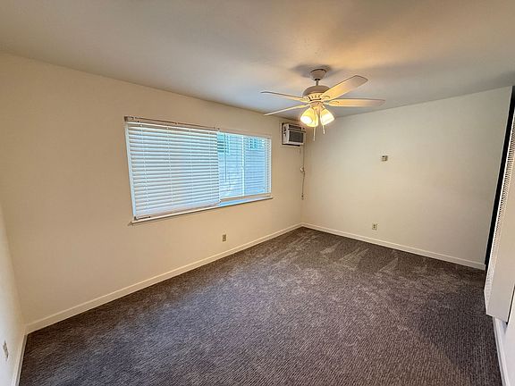 4th image of 613 2nd St Unit 14