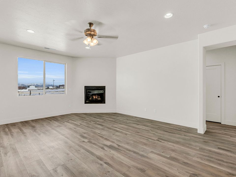 155 E 360 N Fillmore UT Zillow