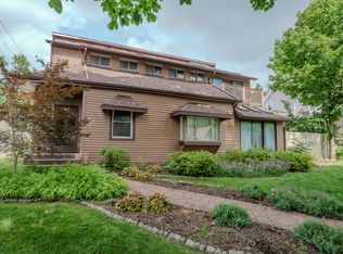 405 E Chicago St, Valparaiso, IN 46383