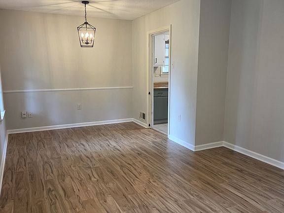 5th image of 6322 Northampton Dr