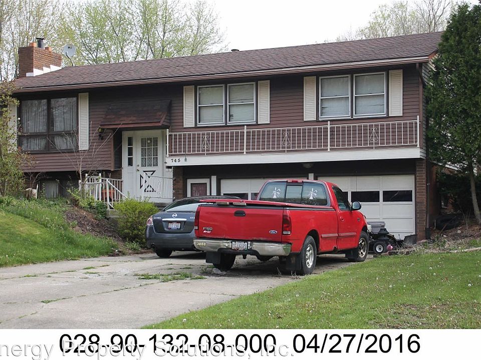 2nd image of 745 Carol Ln