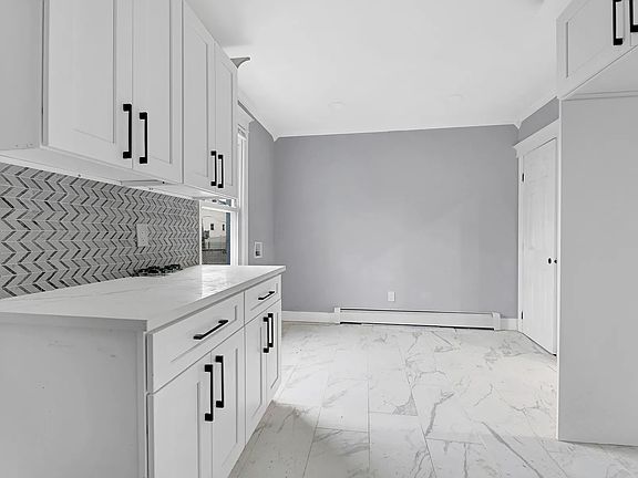 4th image of 17143 107th Ave