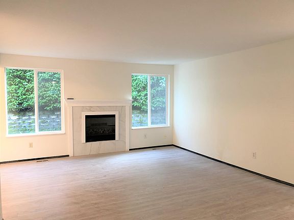 3rd image of 15325 SE Newport Way