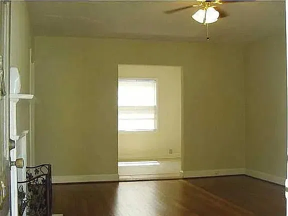 2 bed, 1.0 bath, 950 sqft, $1,295 — Photo 4