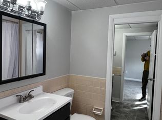 180 Andover St APT 9, Andover, MA 01810