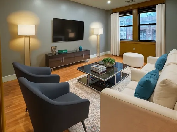 42-42 Beach St #9A, Boston, MA 02111