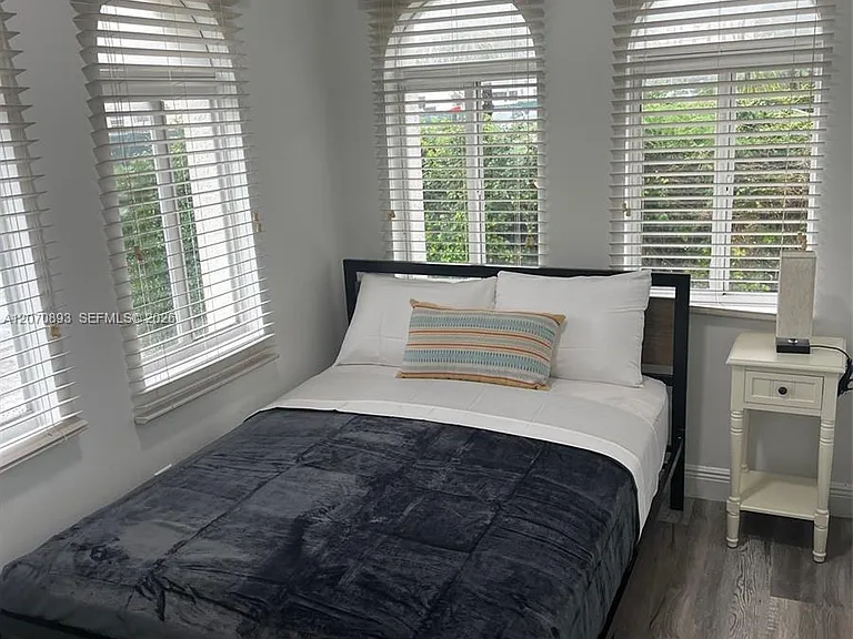 29 Oviedo Ave #2 — Photo 4