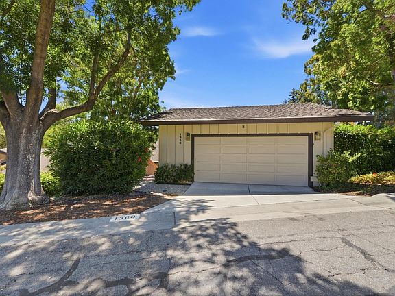 2nd image of 1360 Trinity Dr