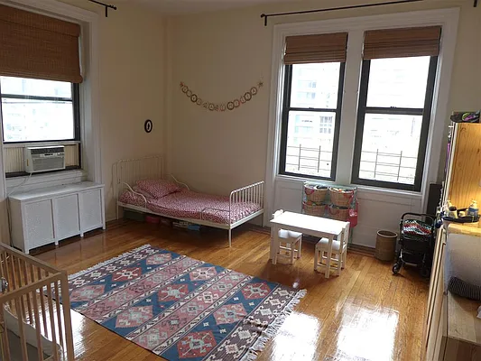 Rented by Susan Finkel, LREB | media 21