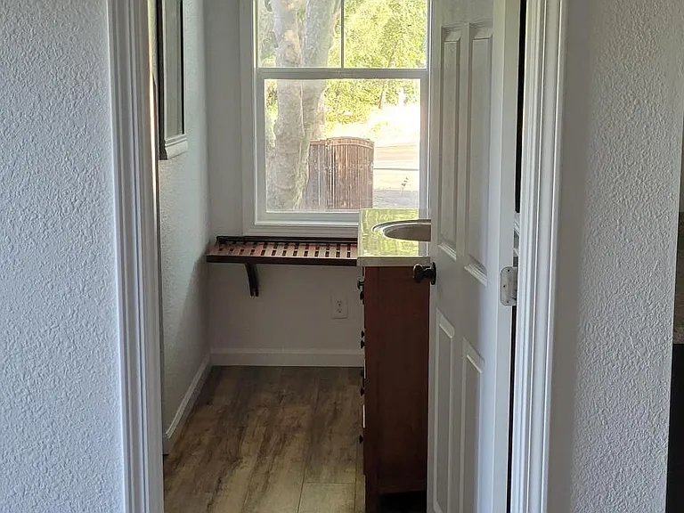 10605 Fair Oaks Blvd — Photo 3