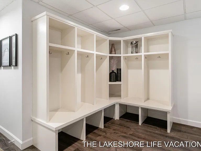 3892 Lakeridge Dr — Photo 12