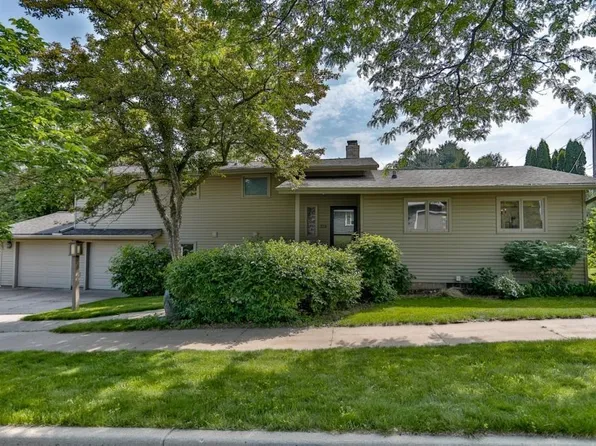 329 North 12TH AVENUE, Wausau, WI 54401