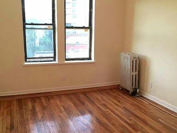 4th image of 91 E 208th St APT 5D