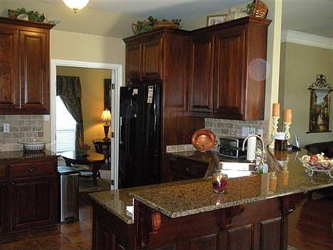 2nd image of 115 Belle Grove Blvd