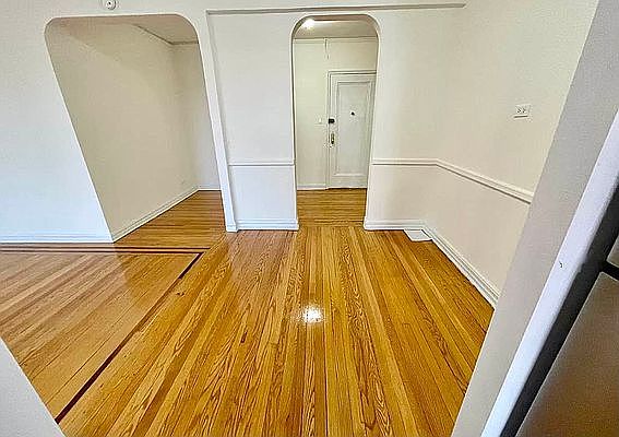 4th image of 40-66 Ithaca St #6EE