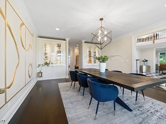 4th image of 228 Highland Ave