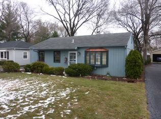 1131 Fischer St, Wheaton, IL 60189