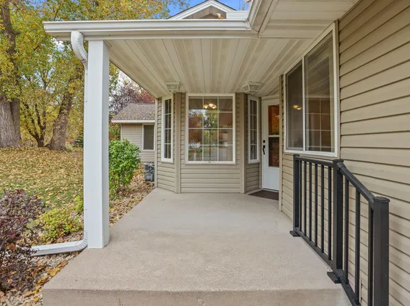 11027 Lincoln Ct NE, Blaine, MN 55434
