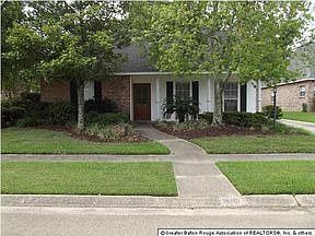 1st image of 8110 Rosewood Dr