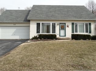 816 Addleman St, Joliet, IL 60431