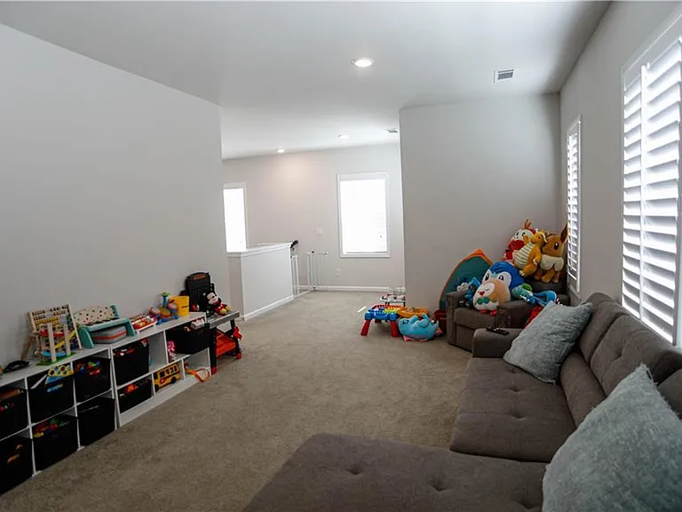 5329 Fox Hill Ln — Photo 28