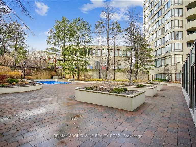1300 Islington Ave #1609 — Photo 35